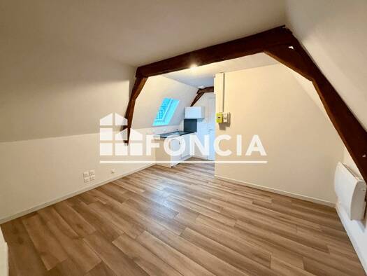 Appartement à louer 400 € 1 pièce 15,8 m² 3ème étage Hyper Centre Arras 62000
