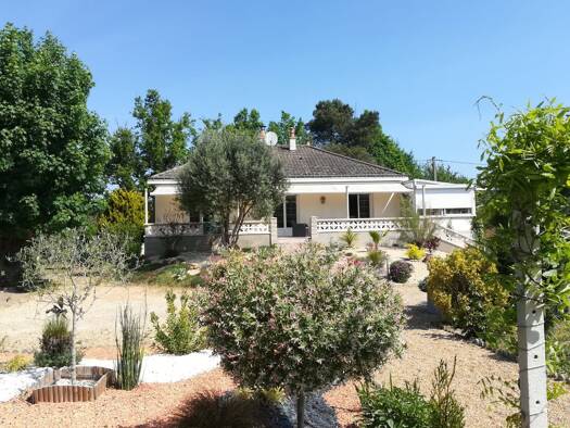 Maison à vendre 240 000 € 7 pièces 4 chambres 155 m² 1 900 m² de terrain La Fleche 72200