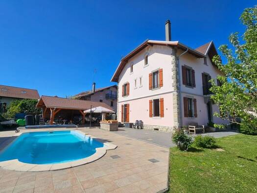 Maison à vendre 649 000 € 7 pièces 4 chambres 177 m² 1 042 m² de terrain Nangy 74380