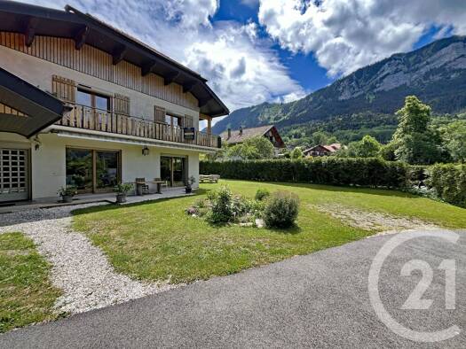 Maison à vendre 750 000 € 7 pièces 6 chambres 218,67 m² 1 510 m² de terrain Thollon-les-Mémises 74500