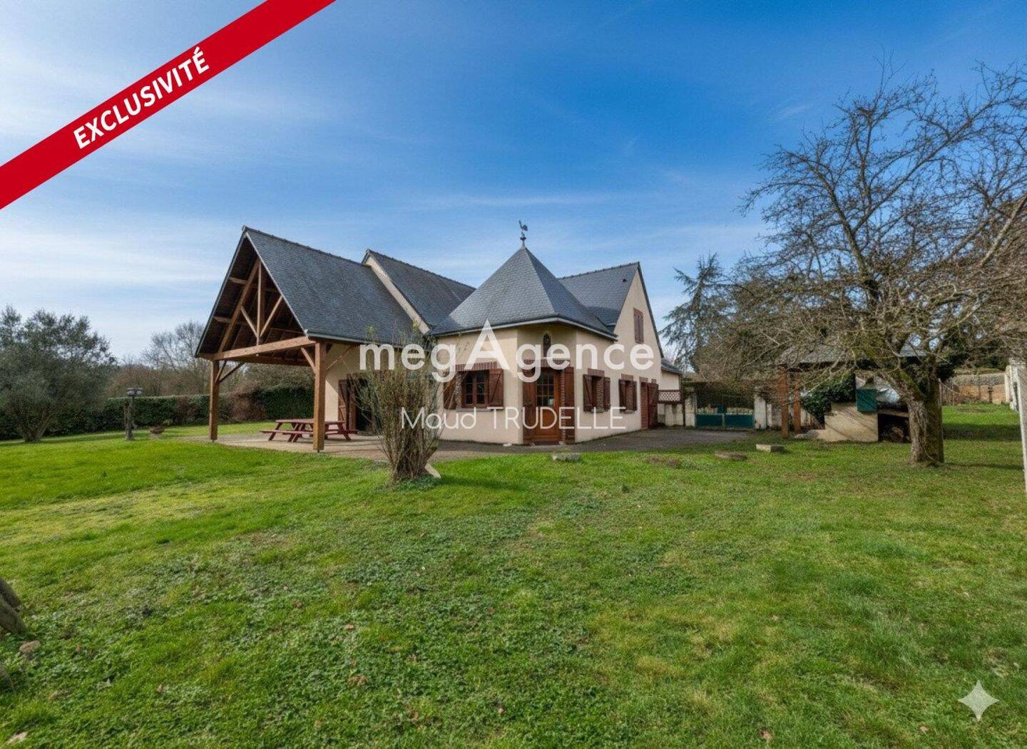 Maison à vendre, 408m², SAINT SATURNIN