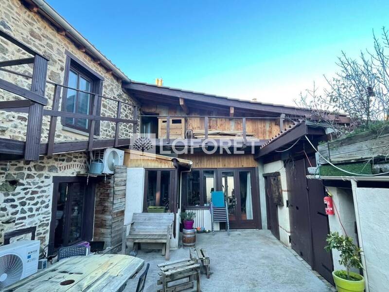 Maison à vendre, 225m², CHAZELLES SUR LYON