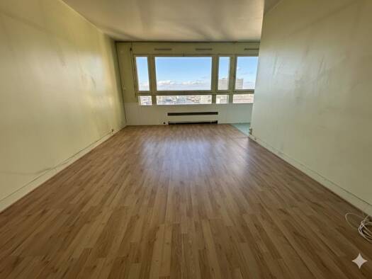 Studio à vendre 243 800 € 1 pièce 31 m² Étage 15/33 Olympiades-Choisy Paris 13ème arrondissement 75013