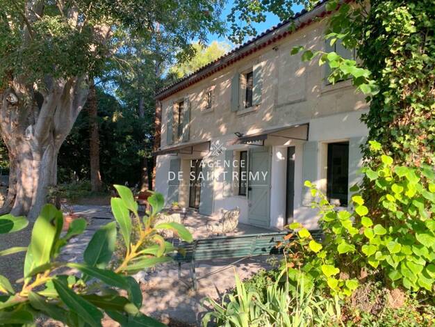 Maison à vendre 925 000 € 6 pièces 5 chambres 190 m² 10 887 m² de terrain Raphèle les Arles-La Jansonne Raphèle-Lès-Arles 13280