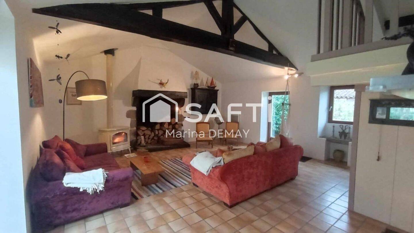 Maison à vendre, 141m², POIROUX