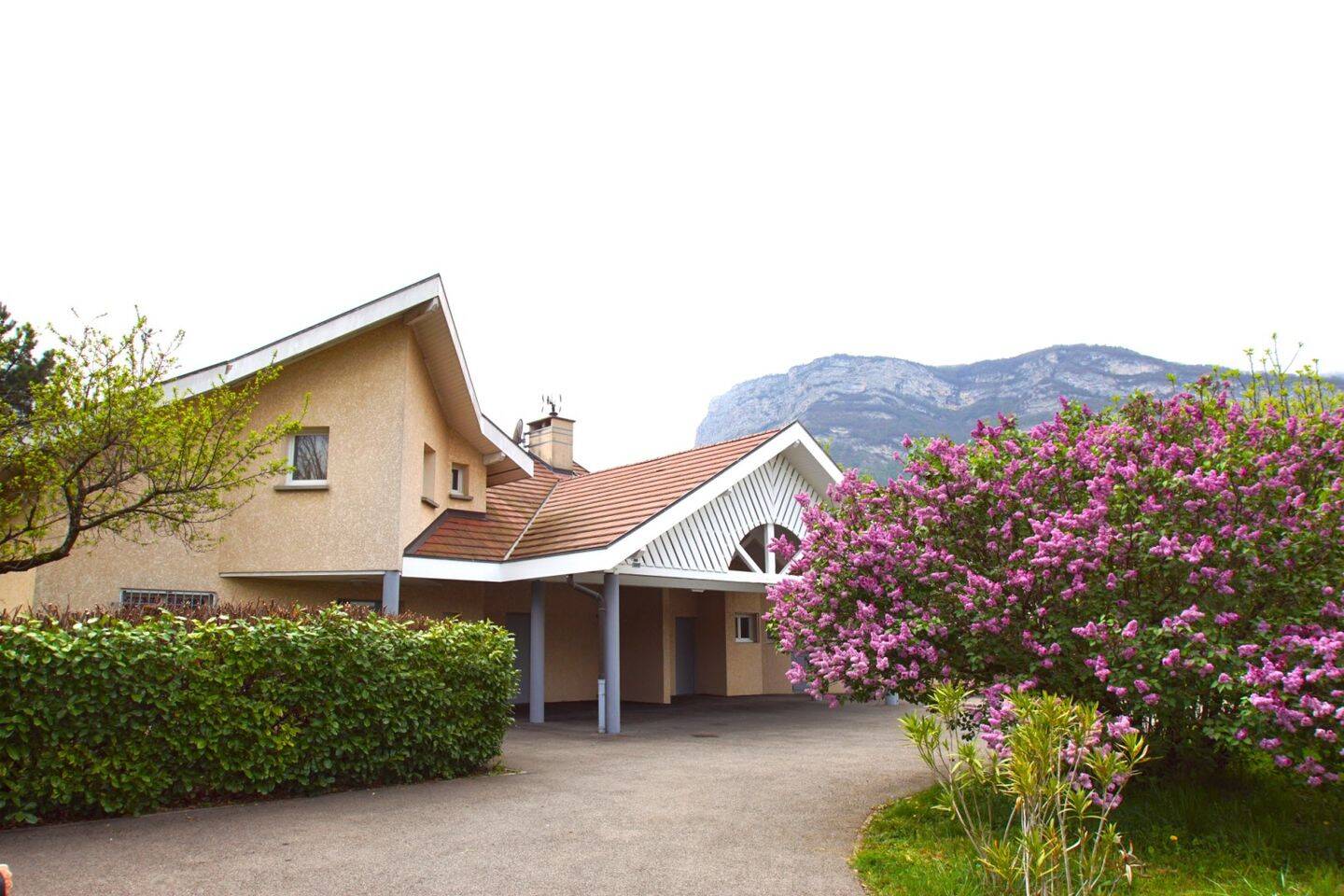 Maison à vendre, 205m², VARCES ALLIERES ET RISSET
