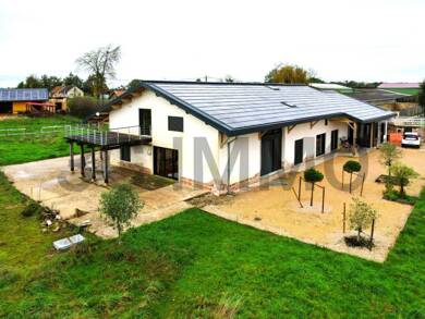 Maison à vendre 1 522 000 € 9 pièces 4 chambres 520 m² 50 000 m² de terrain Romenay 71470