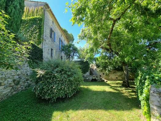 Maison à vendre 490 000 € 10 pièces 5 chambres 303 m² 1 000 m² de terrain Issel 11400