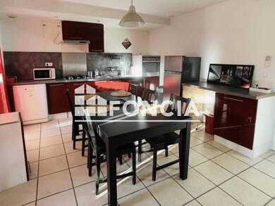 Appartement à louer 550 € 3 pièces 2 chambres 57,3 m² 2ème étage Centre Ville Sorgues 84700