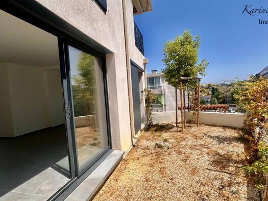 Appartement à vendre 445 000 € 3 pièces 2 chambres 68 m² RDC Tante Victoire Six-Fours-les-Plages 83140