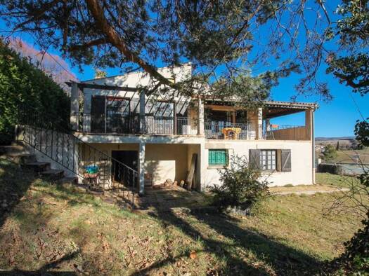 Villa à vendre 335 000 € 7 pièces 4 chambres 170 m² 1 502 m² de terrain Revest-du-Bion 04150