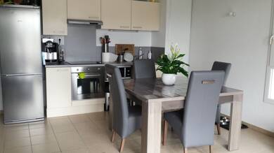 Appartement à louer 640 € 2 pièces 1 chambre 49 m² Étage 1/2 La Grenouillade-Les Minimes Arles 13104