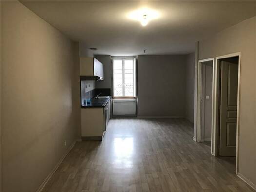 Duplex à louer 600 € 4 pièces 3 chambres 83 m² Étage 2/2 La Réole 33190