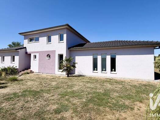 Maison à vendre 416 000 € 6 pièces 4 chambres 217 m² 3 264 m² de terrain Hultehouse 57820