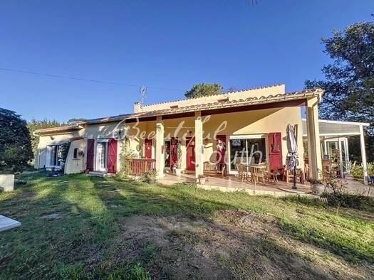 Maison de plain-pied à vendre 535 000 € 5 pièces 2 chambres 163 m² 5 393 m² de terrain Ouest Le Soler 66270