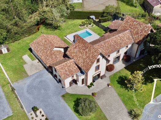 Maison à vendre 735 000 € 7 pièces 4 chambres 350 m² 3 000 m² de terrain Mées 40990