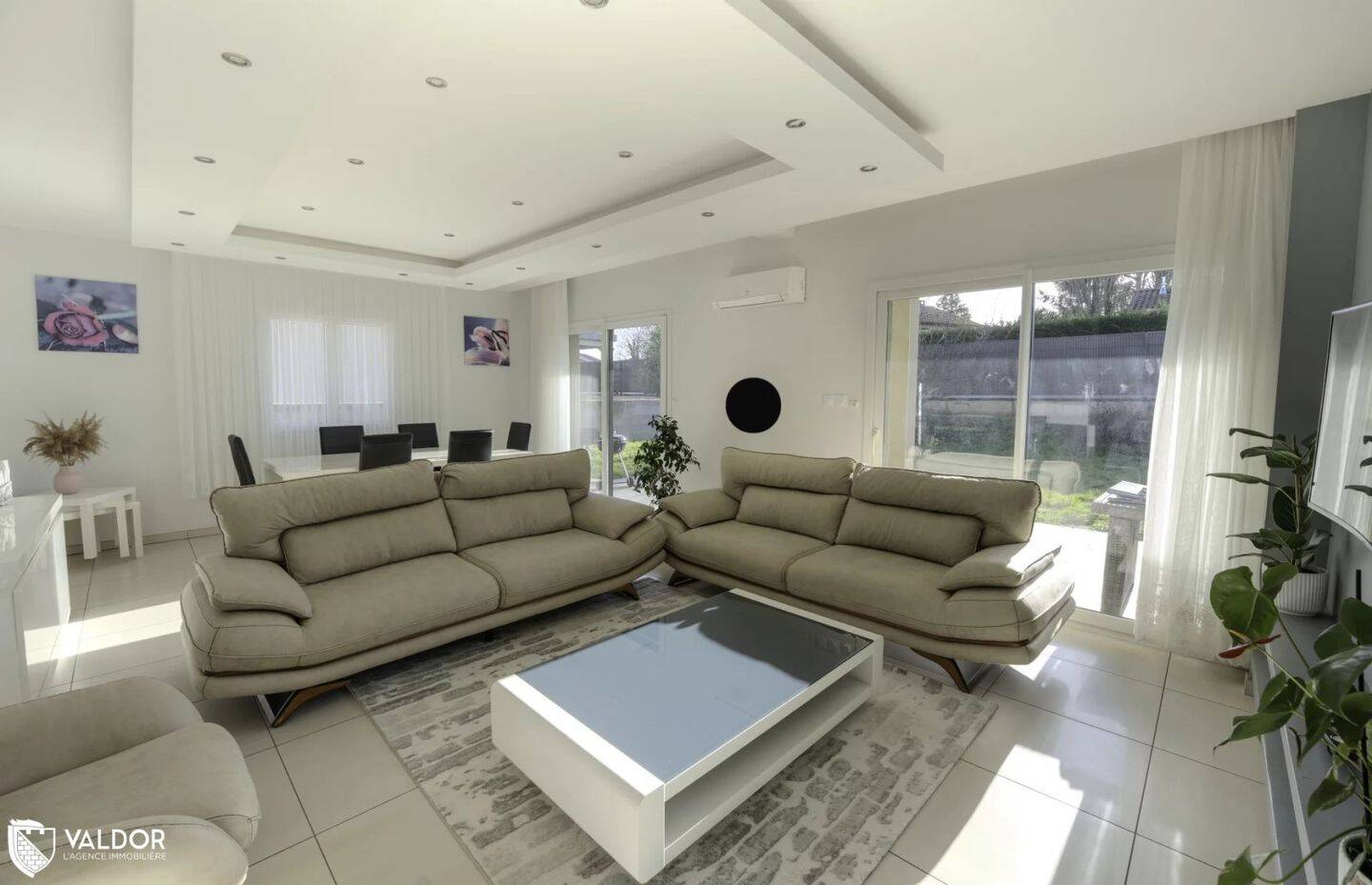 Maison à vendre, 160m², LA CHAPELLE DE GUINCHAY