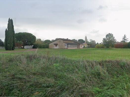 Terrain constructible à vendre 60 000 € 600 m² de terrain Bessières 31660