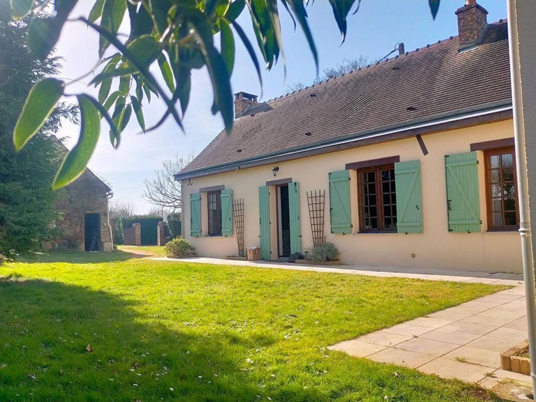 Maison à vendre, 159m², LE BREIL SUR MERIZE