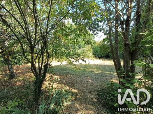 Terrain constructible à vendre 88 000 € 1 361 m² de terrain Nord Doué-en-Anjou 49700
