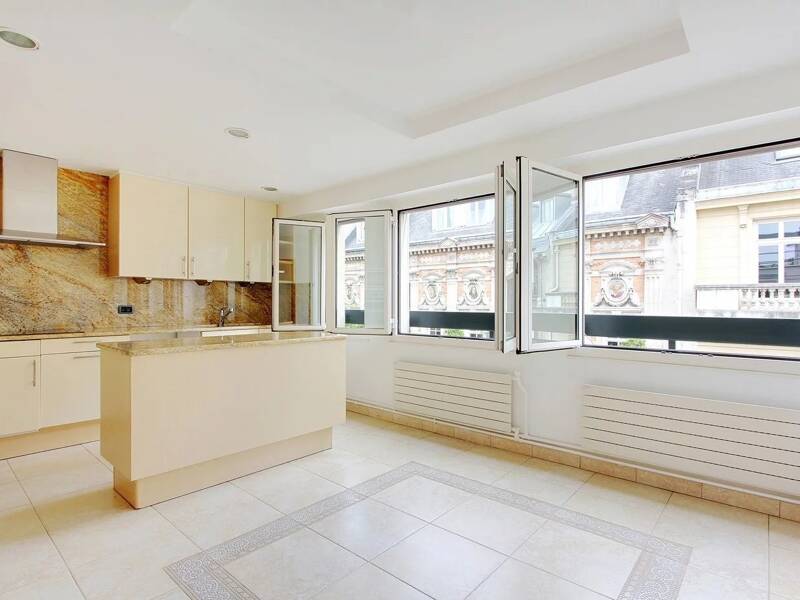 Maison à louer, 106m², PARIS 8E