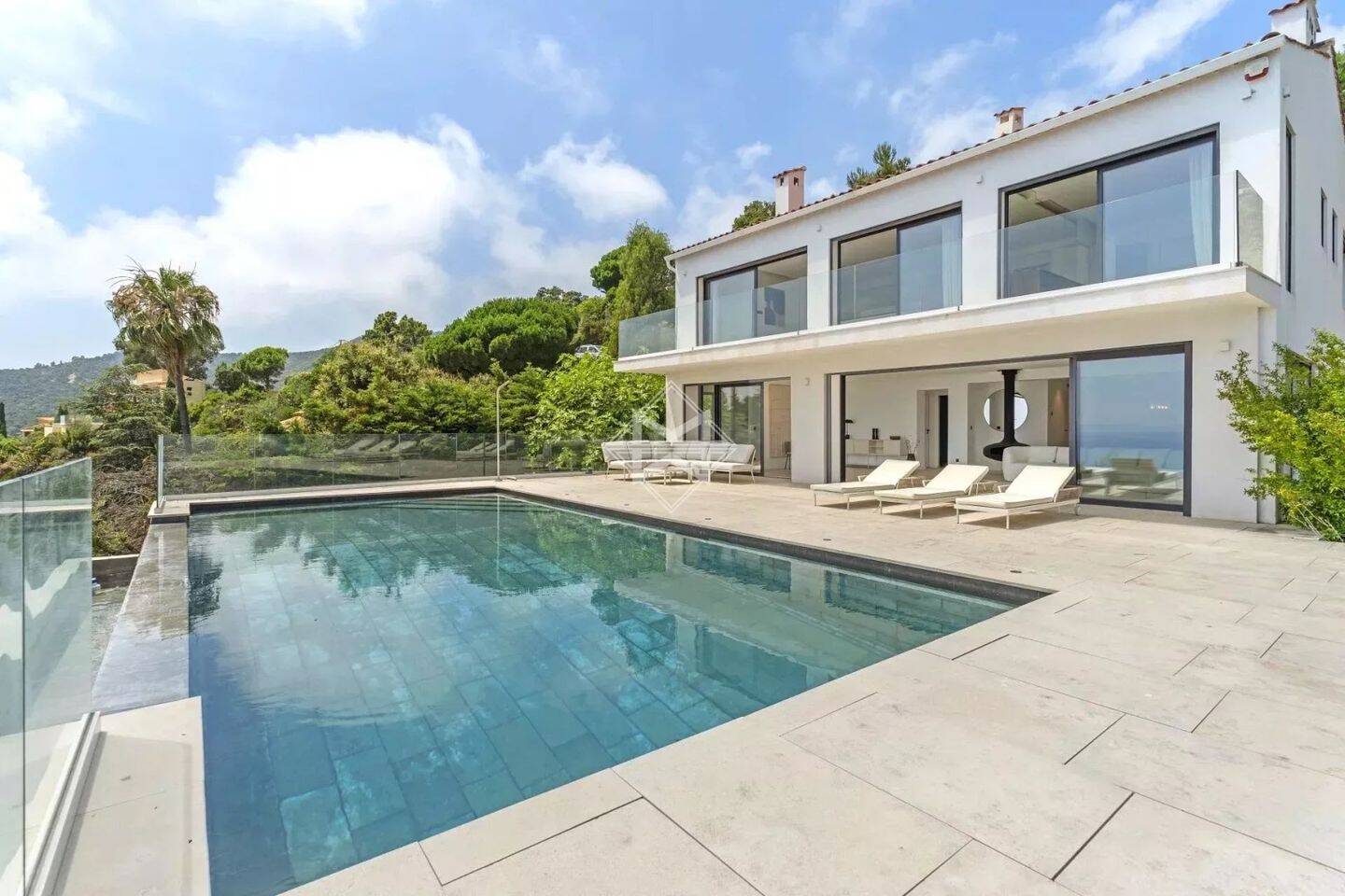Maison à vendre, 220m², RAYOL CANADEL SUR MER