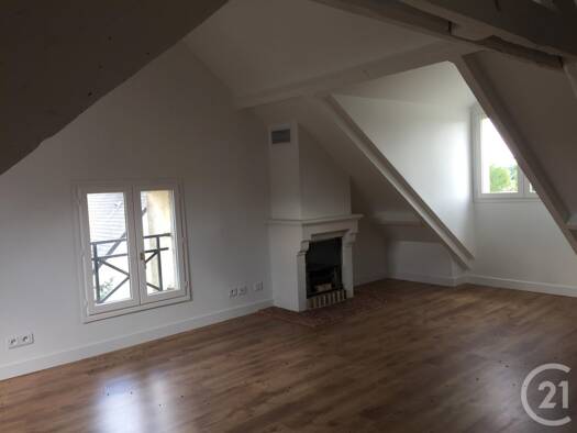 Appartement à louer 912 € 2 pièces 1 chambre 38,6 m² RDC Saint-Aubin 91190