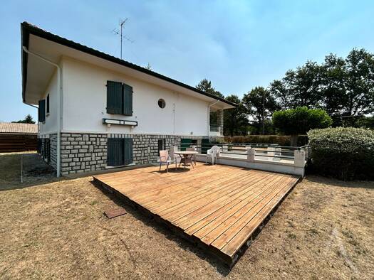 Appartement à vendre 205 000 € 3 pièces 2 chambres 76 m² RDC Ouest Soustons 40140