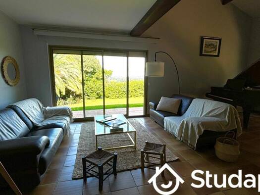 Appartement à louer 520 € 1 pièce 3 chambres 11 m² dès le 01/09/2025 Bassussarry 64200