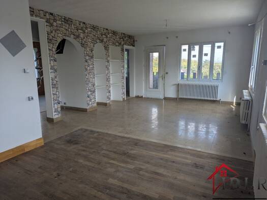 Maison à vendre 138 000 € 6 pièces 3 chambres 100 m² 2 516 m² de terrain Savoyeux 70130