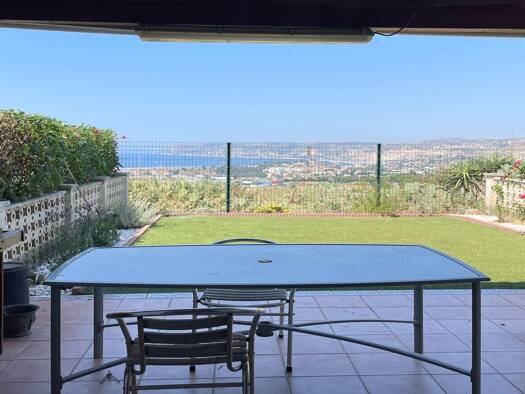 Maison en viager occupé Bouquet 126 200 € 4 pièces 3 chambres 77,65 m² 154 m² de terrain La Viste Marseille 15ème arrondissement 13015