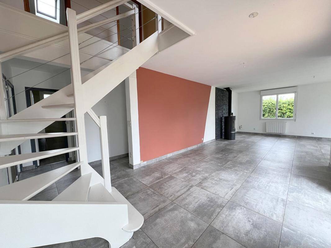 Maison à vendre, 151m², SAVIGNE L'EVEQUE