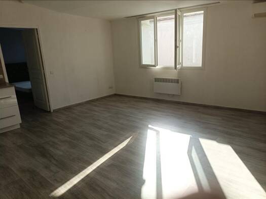 Appartement à louer 575 € 2 pièces 1 chambre 39,4 m² Étage 2/2 Aspiran 34800