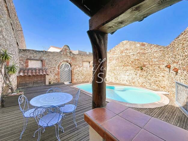 Maison à vendre 475 000 € 6 pièces 4 chambres 192 m² 335 m² de terrain Fourques 66300