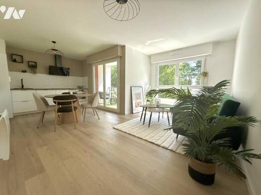 Appartement à vendre 286 340 € 3 pièces 2 chambres 62,95 m² Étage 1/3 Vannes 56000
