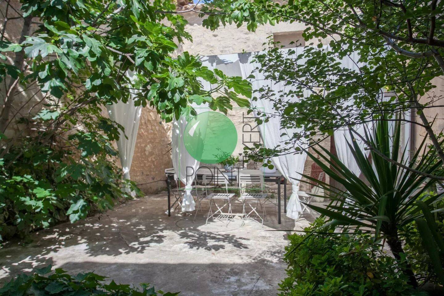 Maison à vendre, 130m², MENERBES