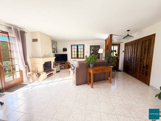 Maison de plain-pied à vendre 388 500 € 6 pièces 4 chambres 127 m² 689 m² de terrain Ranville 14860