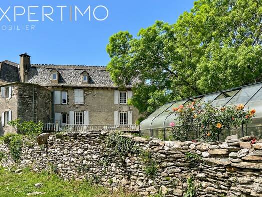 Maison à vendre 600 000 € 10 pièces 5 chambres 338 m² 36 417 m² de terrain Saint-Étienne-Vallée-Française 48330