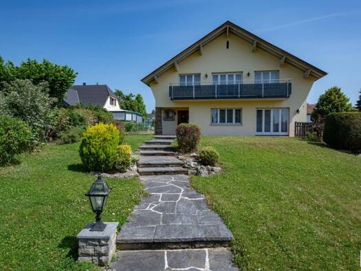 Maison à vendre 375 000 € 6 pièces 4 chambres 174,9 m² 1 253 m² de terrain Bruebach 68440