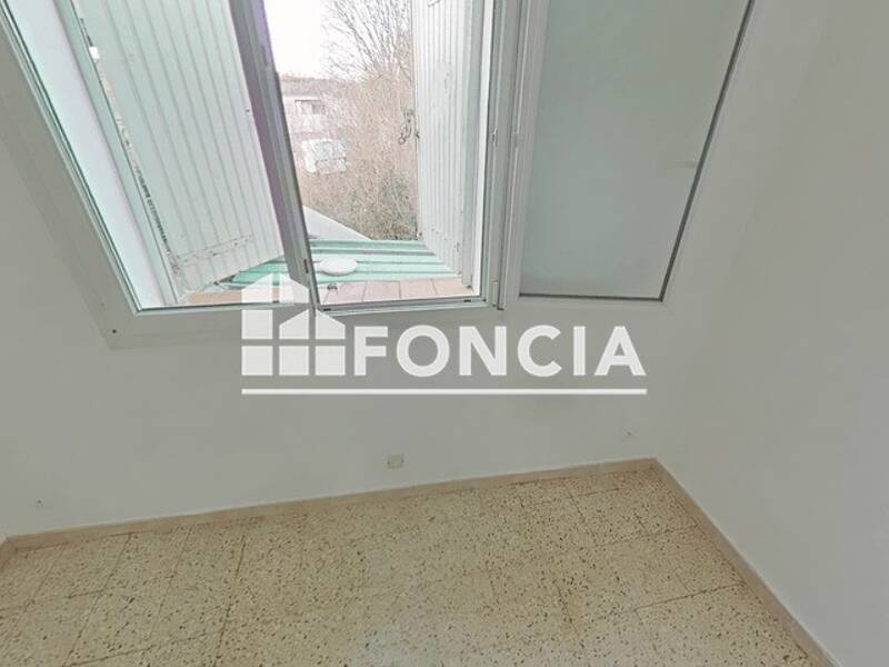 Maison à louer, 35m², LE CASTELLET