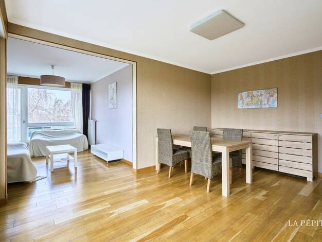 Appartement à vendre 184 000 € 4 pièces 2 chambres 80 m² Étage 3/5 Valenciennes 59300