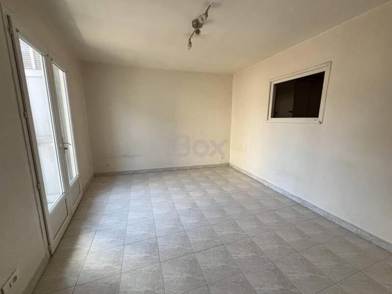 Maison à louer, 56m², CUERS