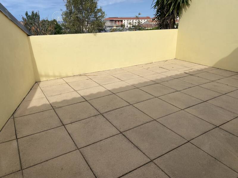 Maison à louer, 115m², MARSEILLE 8E