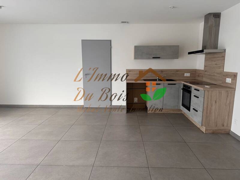 Maison à louer, 69m², ROUSSILLON