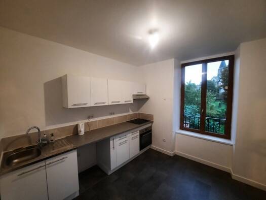 Appartement à louer 585 € 3 pièces 2 chambres 65,2 m² Étage 1/1 Nexon 87800