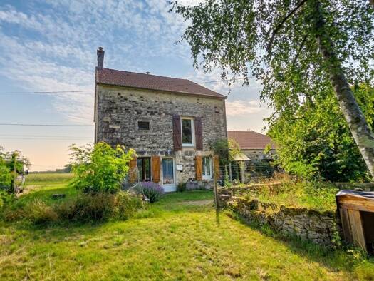 Maison à vendre 119 900 € 4 pièces 3 chambres 107 m² 1 441 m² de terrain Courson-les-Carrières 89560