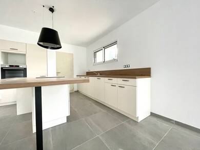 Maison à louer 1 395 € 6 pièces 4 chambres 121 m² Technopole Plouzane 29280