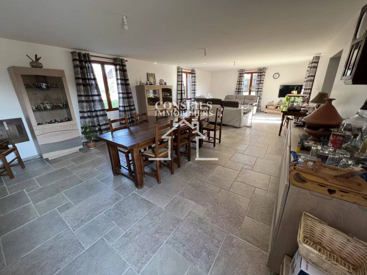 Maison à vendre, 166m², SAINT JULIEN DU SAULT