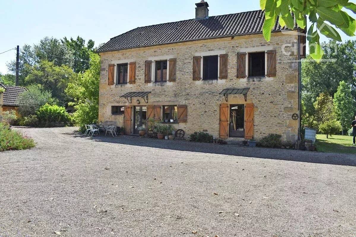 Maison à vendre, 374m², LA CHAPELLE AUBAREIL