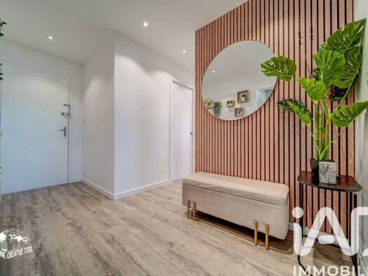 Appartement à vendre 149 500 € 4 pièces 2 chambres 77 m² Étage 8/8 Grande Corvée-Brossolette-Michelet Pont-à-Mousson 54700